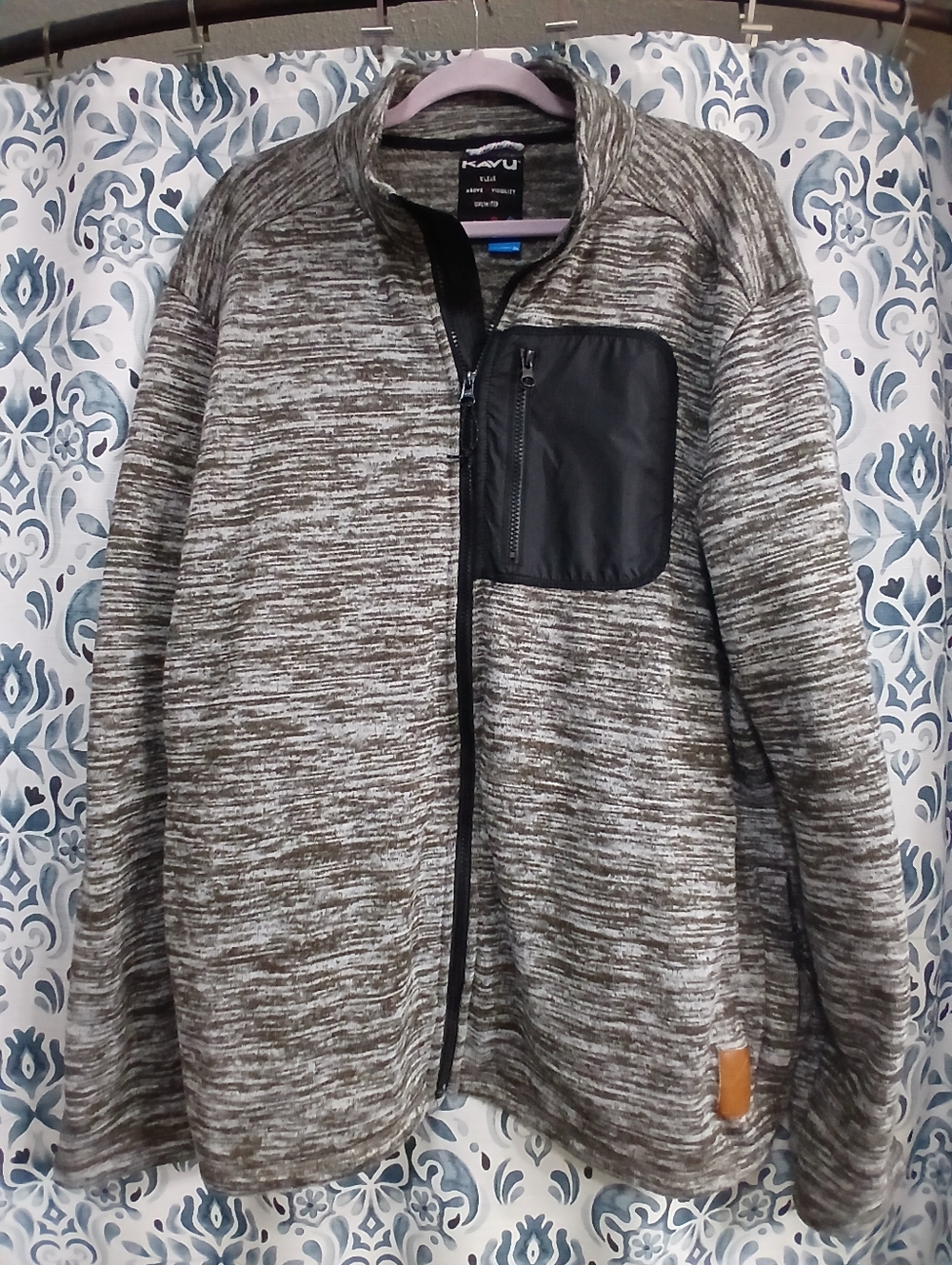 Kavu Gray Marled Full-Zip Performance Jacket with Black Pocket